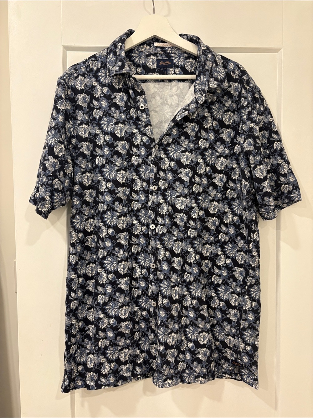 Good Man Brand Navy and White Floral Short-Sleeve Button-Up Shirt